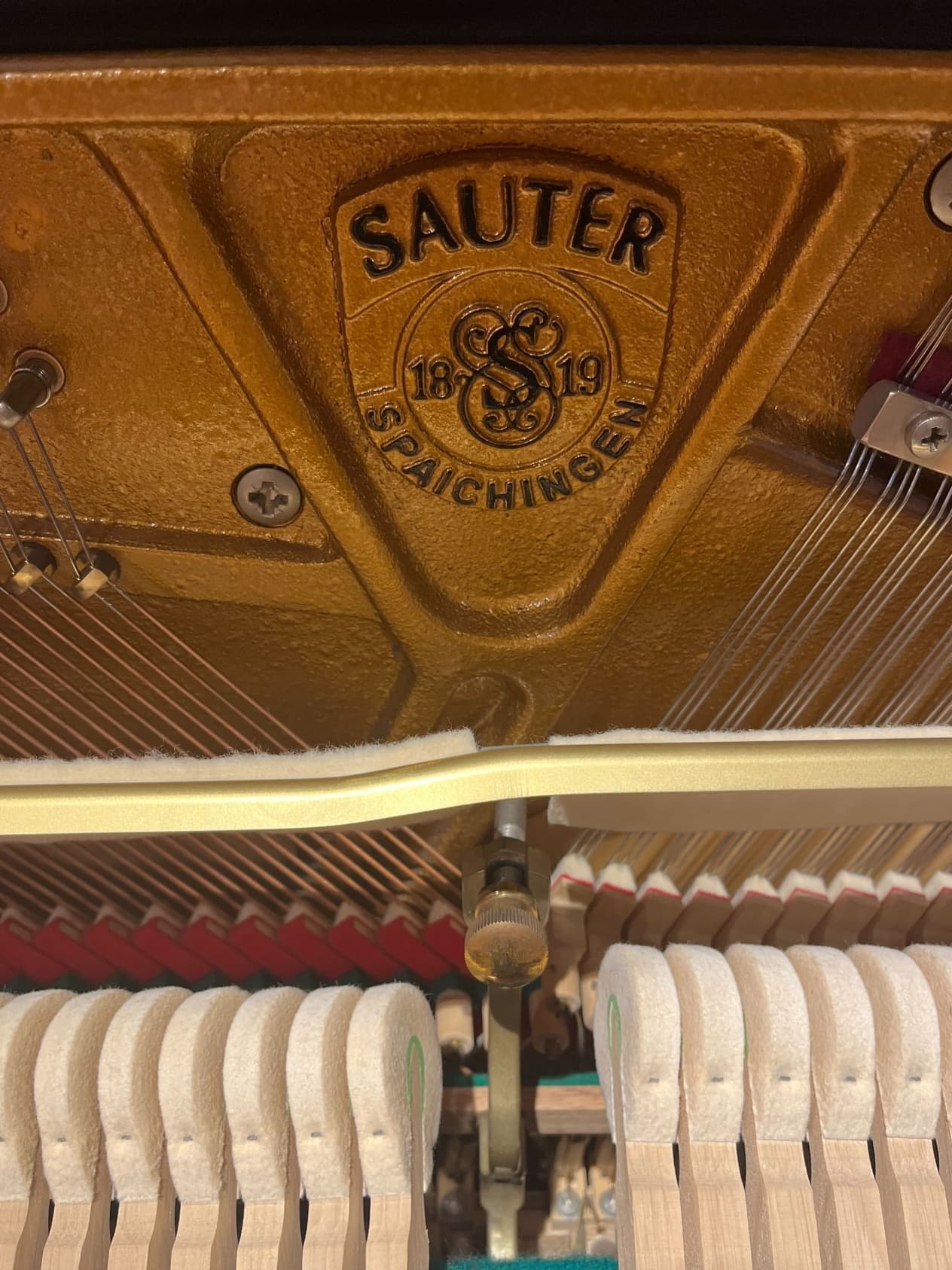 ザウター 122PREMIERE エンブレム